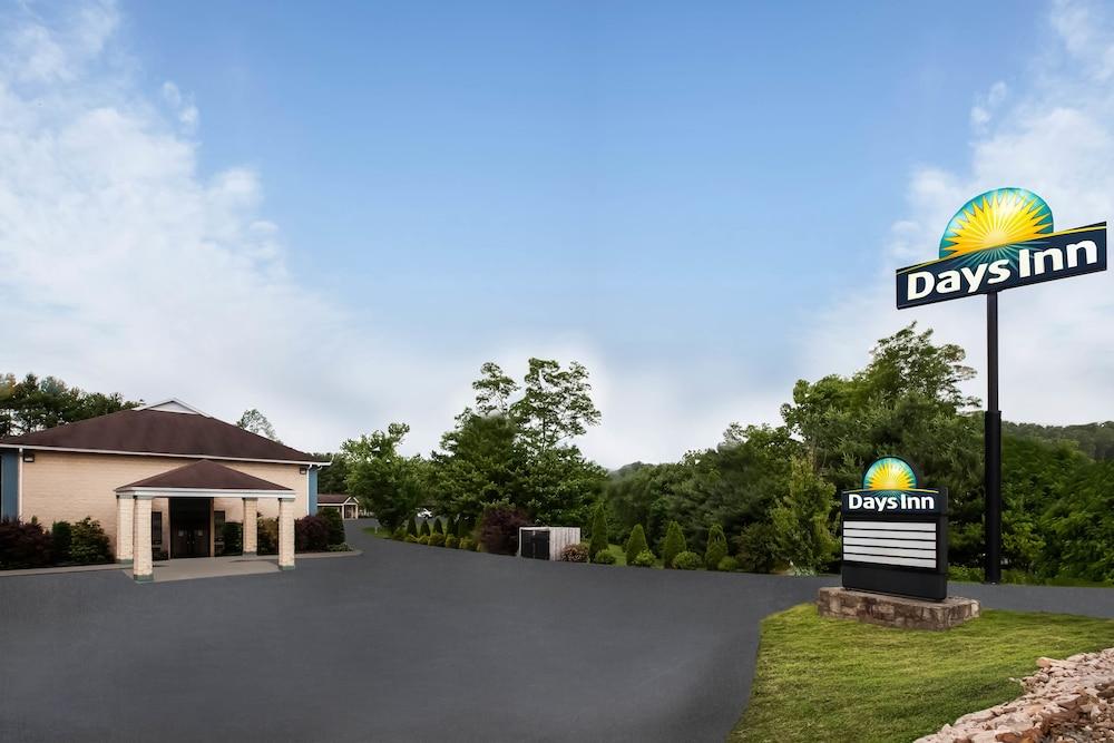 Days Inn By Wyndham Donegal מראה חיצוני תמונה